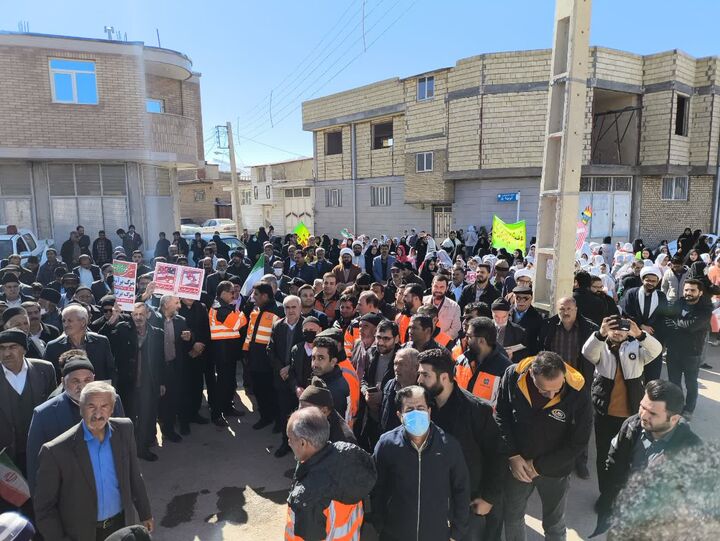 ویدیو| حضور کارکنان ادارهکل راهداری و حمل و نقل جادهای استان چهارمحال و بختیاری در راهپیمایی ۲۲ بهمن راهدیمایب