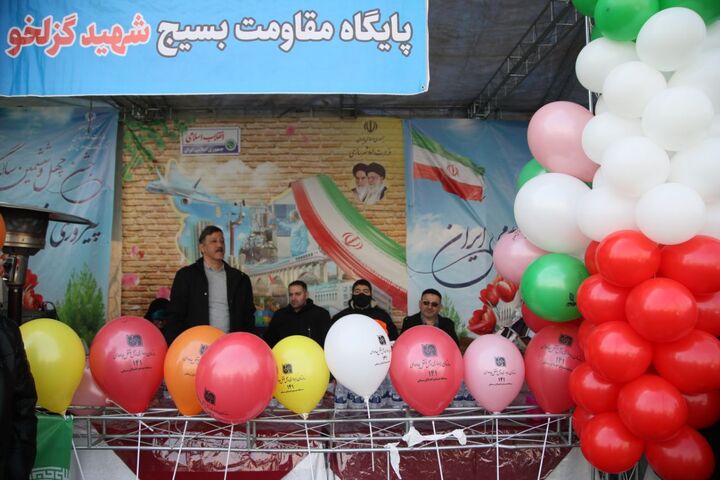 ویدیو| برپایی غرفه وزارت راه و شهرسازی در راهپیمایی ۲۲ بهمن ببینید | برپایی غرفه وزارت راه و شهرسازی در مسیر راهپیمایی ۲۲ بهمن ۱۴۰۳