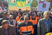 ببینید| حضور همکاران راهداری و حمل و نقل جادهای استان خراسان جنوبی در راهپیمایی با شکوه روز ۲۲ بهمن
