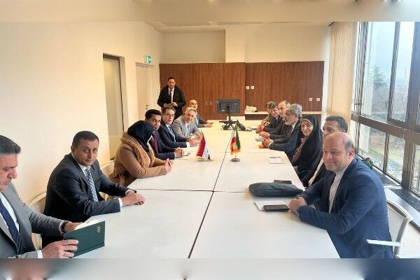 ملاقات وزیر راه و شهرسازی ایران با وزیر حملونقل عراق در حاشیه نشست UNECE-ITC صادق وزیر