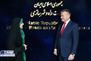 ببینید| امضای نقشه راه همکاریهای حمل و نقلی و ترانزیتی سال ۲۰۲۵ و الحاقیه مطالعات مهندسی قرارداد اجرایی ساخت پروژه راهآهن رشت آستارا بین وزیر راه و شهرسازی ایران و وزیر حمل و نقل روسیه