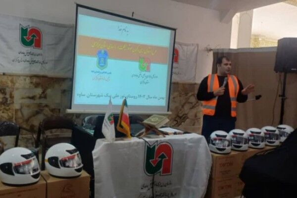 برگزاری دوره آموزشی راکبین موتورسیکلت در روستای نورعلیبیگ ساوه  موتورسیکلت
