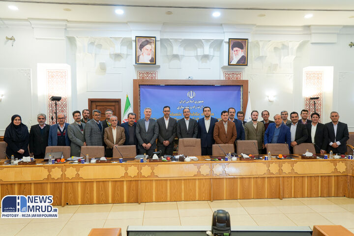 ویدیو| تالار گفتوگو به میزبانی معاون توسعه مدیریت و منابع انسانی/ مهمانان: معاونان توسعه مدیریت و منابع انسانی سازمانها و شرکتهای تابعه وزارت راه و شهرسازی ببینید | اولین نشست هماندیشی معاونان توسعه مدیریت و منابع انسانی سازمانها و شرکتهای تابعه وزارت راه و شهرسازی