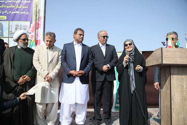 ویدیو| آغاز آماده سازی ۱۷۰۰ هکتار زمین برای احداث ۹۰۵۰ واحد مسکونی در جنوب استان سیستان و بلوچستان  وزیر ایرانشهر