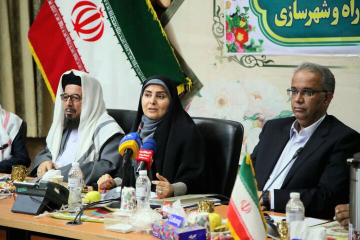 فرزانه صادق: بدهکار مردمیم، نه فقط برای شنیدن بلکه برای عمل به وعدهها اینجا آمدیم شورای اداری سیستان و بلوچستان