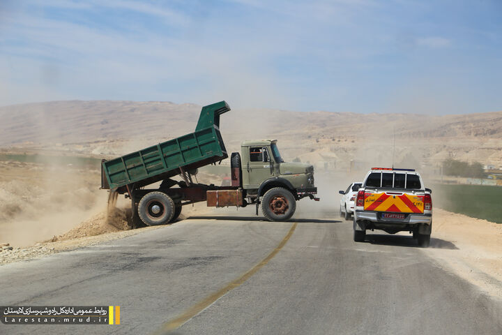 بازدید رئیس سازمان راهداری از گردنه هیرم در شهرستان اوز لارستان دومین روز سفر رئیس سازمان راهداری و حمل و نقل جادهای به لارستان
