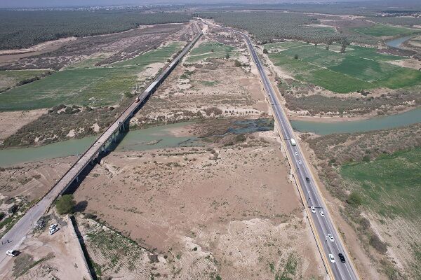 ویدیو| عملیات اجرایی پروژه تعمیرات ابنیه فنی پل بزرگ کلل شهرستان دشتستان استان بوشهر ویدیو|عملیات اجرایی پروژه *تعمیرات ابنیه فنی پل بزرگ کلل* شهرستان دشتستان استان بوشهر