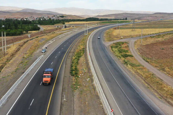 تکمیل ۳۵ کیلومتر بزرگراه در محور اردبیل - سرچم تا شهریور سال آینده تکمیل ۳۵ کیلومتر بزرگراه در محور اردبیل - سرچم تا شهریور سال آینده