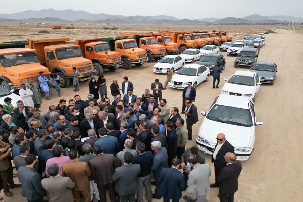 ویدیو| بازدید استاندار به همراه جمعی از مسئولین استان سیستان و بلوچستان از عملیات ساخت پارک جنگلی ۷۰ هکتاری زاهدان سیستان