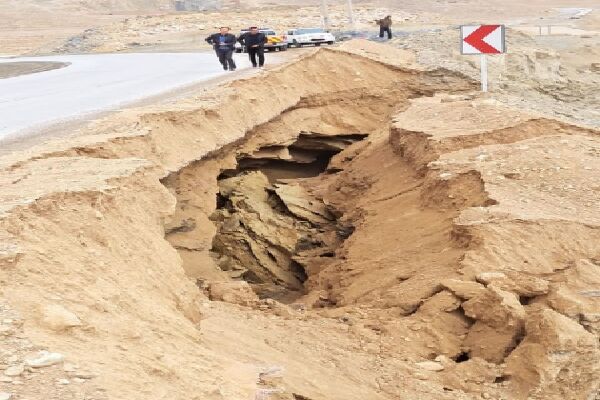 رانش زمین در محور فرخشهر_کیار استان چهارمحال و بختیاری