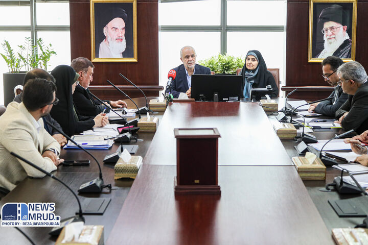 بررسی راهکارهای رفع موانع تامین مسکن و زمین برای خانواده شهدا و ایثارگران  ببینید| دیدار وزیر راه و شهرسازی با رئیس بنیاد شهید و امور ایثارگران