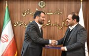 امضای قرارداد واگذاری زمین