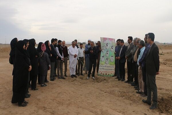 غرس نخستین نهالها پارک جنگلی زاهدان به همت اداره کل راه و
شهرسازی استان سیستان و بلوچستان غرس نخستین نهالها پارک جنگلی زاهدان به همت اداره کل راه و شهرسازی  استان سیستان و بلوچستان