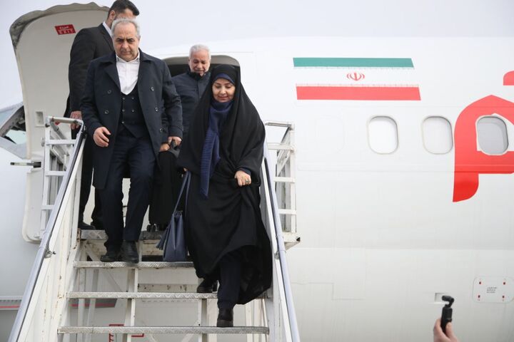 وزیر راه و شهرسازی وارد تبریز شد وزیر صادق هواپیما