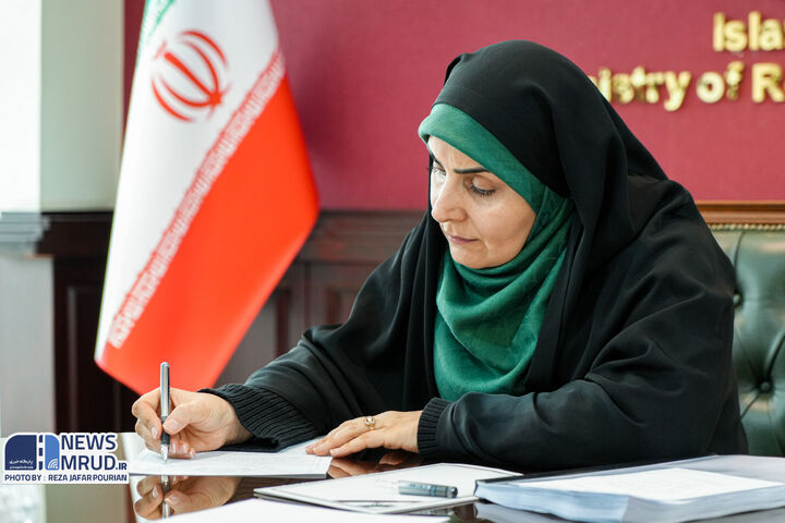 «در زمانهی تغییر، مأموریت ما ترسیم چشمانداز مشترک است» وزیر نوشتن امضا