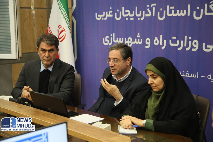 مهمترین اخبار وزارت راه و شهرسازی| از تصویب ۳ پایانه مرزی آذربایجان غربی در فروردین ماه ۱۴۰۴ تا انجام ۵۱ عملیات موفقیتآمیز زمستانی در ۲۱ فرودگاه کشور ببینید | نشست وزیر راه و شهرسازی با مجمع نمایندگان استان آذربایجان غربی