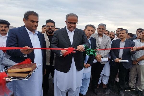ویدیو| بهره برداری از ۱۱ کیلومتر بزرگراه در محور زاهدان- خاش با اعتبار ۳۳۰ میلیارد تومان در آستانه نوروز ۱۴۰۴ سیستان