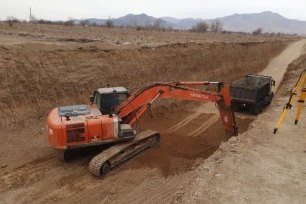 ویدئو| مستندی از روند احداث تقاطع غیرهمسطح ایجان در محور خنداب - اراک ایجان اراک