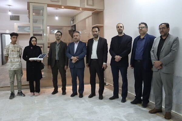اهدای کلید واحدهای مسکونی به ۴ خانواده حادثه دیده معدن طبس در بردسکن، سبزوار و جغتای اداره کل راه و شهرسازی خراسان رضوی
