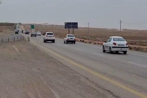 ویدیو|ترافیک پر حجم اما روان در محورهای شرق استان سمنان شرق سمنان