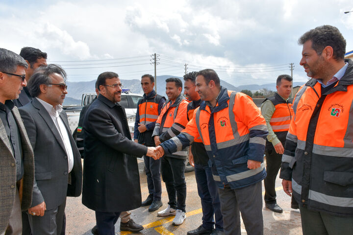 ویدیو | فعالیتهای ایستگاه نوروزی استان فارس با پویش نه به تصادف در سومین روز فروردین شیش دونگ برانید