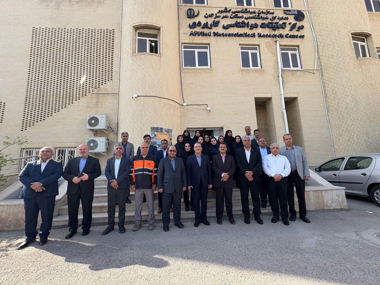 تاکید وزیر راه و شهرسازی بر مرجعیت سازمان هواشناسی/ اهمیت نقش اداره کل هواشناسی هرمزگان به دلیل سفرهای مردمی