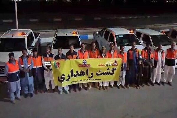 ویدیو | مانور گشت راهداری و کمکرسانی به مسافران نوروزی توسط اداره کل راهداری وحمل ونقل جاده ای جنوب استان سیستان و بلوچستان ایرانشهر