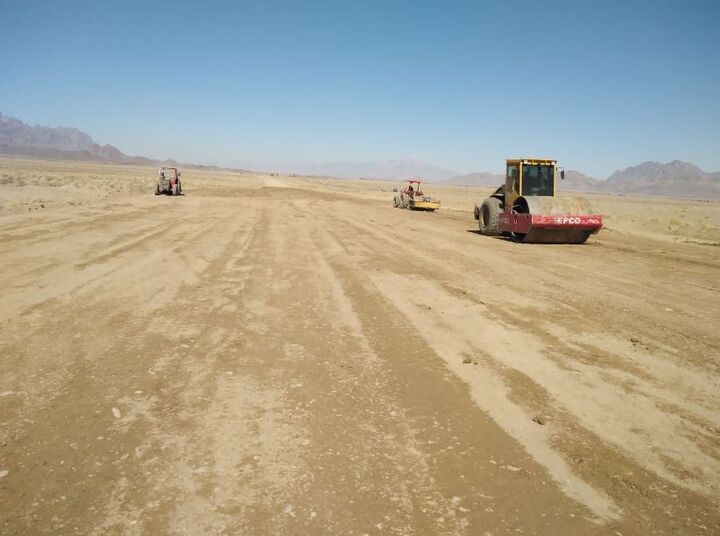 بازدید مدیر کل راه و شهرسازی سیستان و بلوچستان همراه با
استاندار از عملیات ساخت بزرگراه خاش- سراوان بازدید مدیر کل راه و شهرسازی سیستان و بلوچستان همراه با استاندار از عملیات ساخت بزرگراه خاش- سراوان