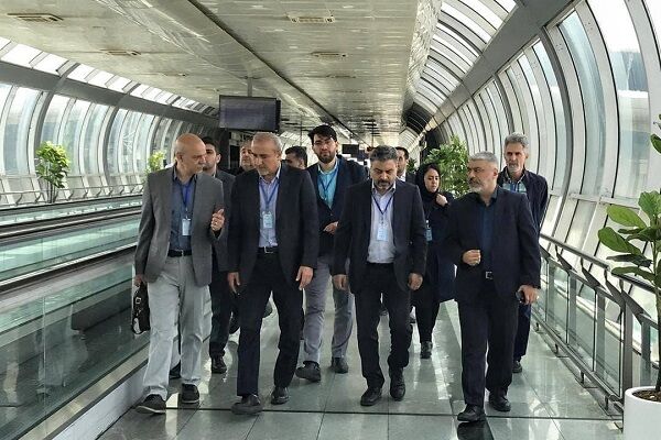 بازدید مدیرکل دفتر ترویج معماری وزارت راه و شهرسازی از شهر فرودگاهی امام خمینی(ره) بازدید