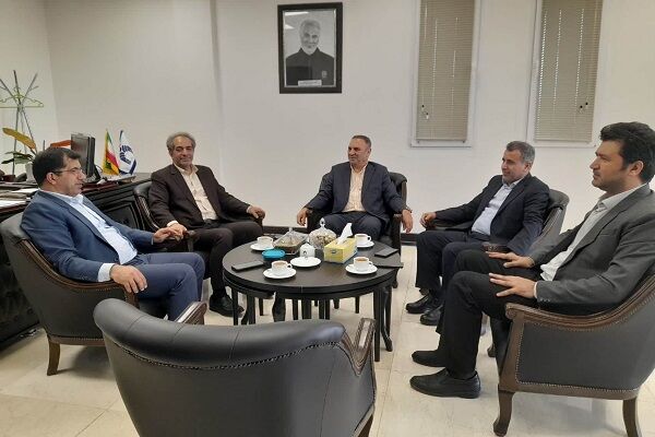 نشست مشترک راه و شهرسازی و دانشگاه گلستان برای اجرای تفاهمنامه تأمین زمین طرح نهضت ملی مسکن راه و شهرسازی گلستان