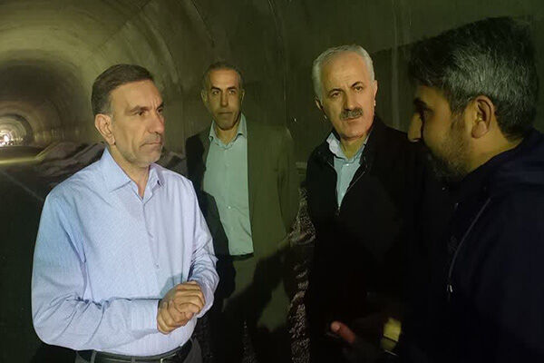 ساخت تونل سیاه طاهر در مسیر ثلاث باباجانی- جوانرود استان کرمانشاه به مراحل پایانی رسیده است ساخت تونل سیاه طاهر در مسیر ثلاث باباجانی- جوانرود به مراحل پایانی رسیده است