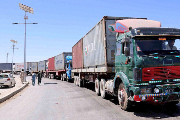 افزایش ۱۶ درصدی تردد ناوگان از پایانه های مرزی خراسان رضوی/ رشد ۵۰ درصدی تناژ ترانزیت ورودی ترانزیت کالا