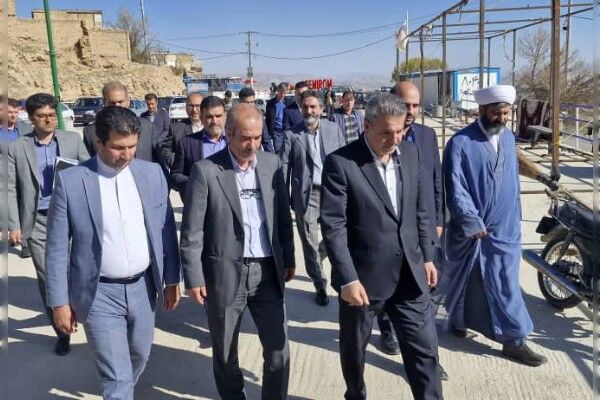 بازدید مدیرعامل شرکت بازآفرینی شهری ایران از بافتهای فرسوده و حاشیه نشینی شهرستان سمیرم بازدید