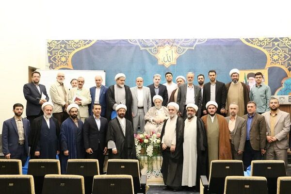 دبیر ستاد اقامه نماز وزارت راه و شهرسازی عضو هیأت ارزیابی ستاد اقامه نماز کشور شد ستاد اقامه نماز