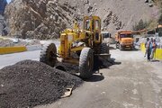 ببینید|احداث راه دسترسی جهت باکس گذاری در پیچ تکاوران در محور کرج کندوان حوزه راهداری گچسر