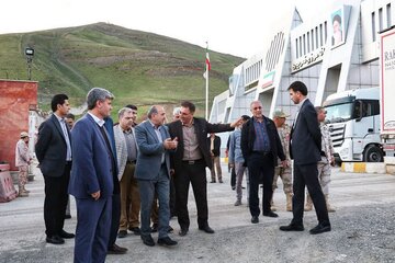 ببینید| بازدید مدیر کل امور مرزی و مرزنشینان وزارت کشور و هیأت همراه از پایانه مرزی تمرچین