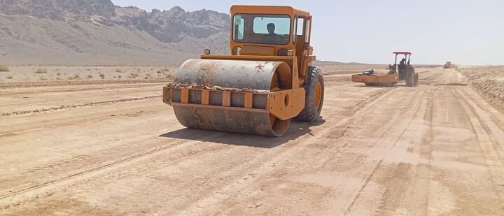 بازدید سرپرست معاونت مهندسی و ساخت اداره کل راه و شهرسازی
سیستان و بلوچستان از عملیات ساخت بزرگراه زاهدان – خاش بازدید سرپرست معاونت مهندسی و ساخت اداره کل راه و شهرسازی سیستان و بلوچستان از عملیات ساخت بزرگراه زاهدان – خاش