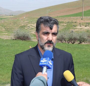 دکتر اکبری