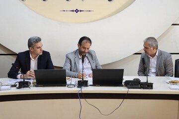 تشکیل کمیته مشترک میان راه و شهرسازی و شهرداری مشهد برای بررسی مسائل اجرایی بازآفرینی