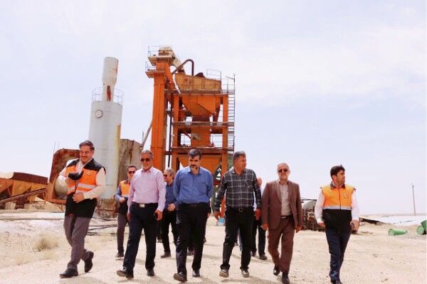 ویدیو| مروری بر سفر رئیس سازمان راهداری و حمل و نقل جادهای به شهرستان دلیجان در استان مرکزی اسفالت