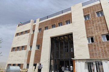 تکمیل و بهره‌برداری از فرهنگسرای شهر فرادنبه نیازمند ۳۰ میلیارد تومان اعتبار است