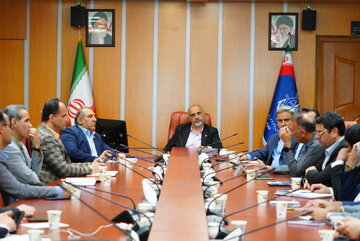 جلسه کمیته ستاد مرکزی مدیریت بحران حادثه بندر شهید رجایی با حضور معاون امور دریایی سازمان بنادر و دریانوردی