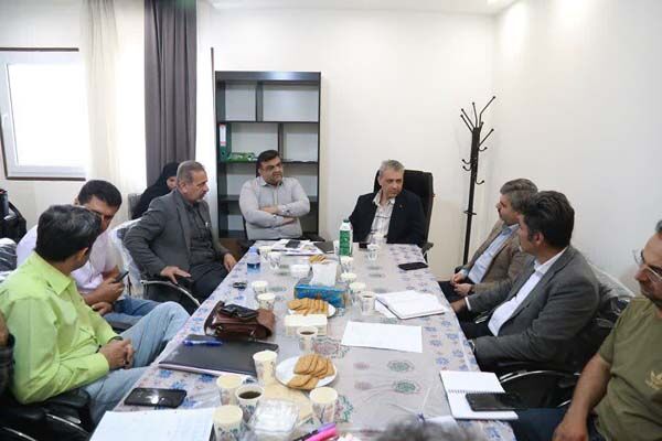 برگزاری جلسه هماهنگی برای تسریع در روند آمادهسازی زیرساختهای فاز اول پروژههای مسکن در مهرگان قزوین