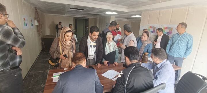 متقاضیان مسکن کوی سردار سلیمانی اراک واحدهای خود را انتخاب کردند