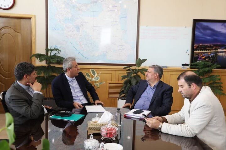 جلسه مشترک پیگیری و تخصیص اعتبارات پروژه های مهم راهسازی استان آذربایجان غربی برگزار شد پیگیری تخصیص اعتبارات پروژه های  راهسازی استان