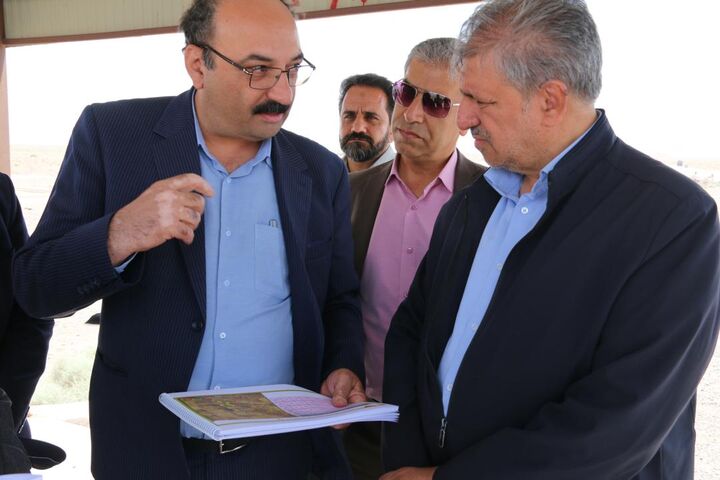 بازدید از قطعات ۴ ،۳، ۱ و ۶ محور کرمان-راور- دیهوک