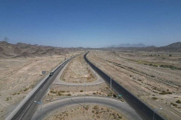 جادهسازان در خط مقدم توسعه سیستان و بلوچستان؛ ۱۶ کارگاه،
۲۴۷ کیلومتر و عزم راسخ برای تحول جادهسازان در خط مقدم توسعه سیستان و بلوچستان؛ ۱۶ کارگاه، ۲۴۷ کیلومتر و عزم راسخ برای تحول