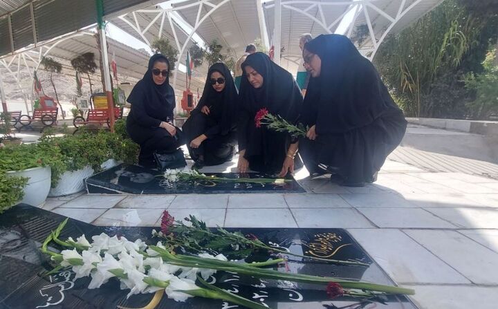 تجدید میثاق کارکنان اداره کل راه و شهرسازی سیستان و بلوچستان
با آرمانهای شهدا تجدید میثاق کارکنان اداره کل راه و شهرسازی سیستان و بلوچستان با آرمانهای شهدا