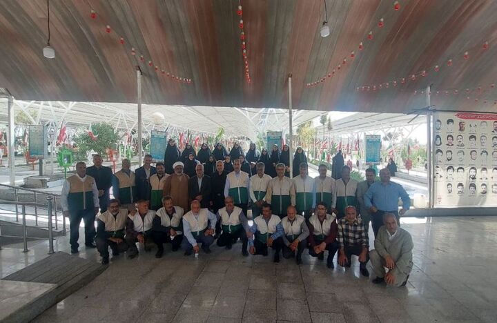 تجدید میثاق کارکنان اداره کل راه و شهرسازی سیستان و بلوچستان
با آرمانهای شهدا تجدید میثاق کارکنان اداره کل راه و شهرسازی سیستان و بلوچستان با آرمانهای شهدا