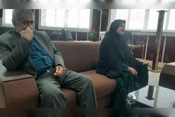 ملاقات چهره به چهره مدیر کل راه و شهرسازی کهگیلویه وبویراحمد با مردم  تکریم